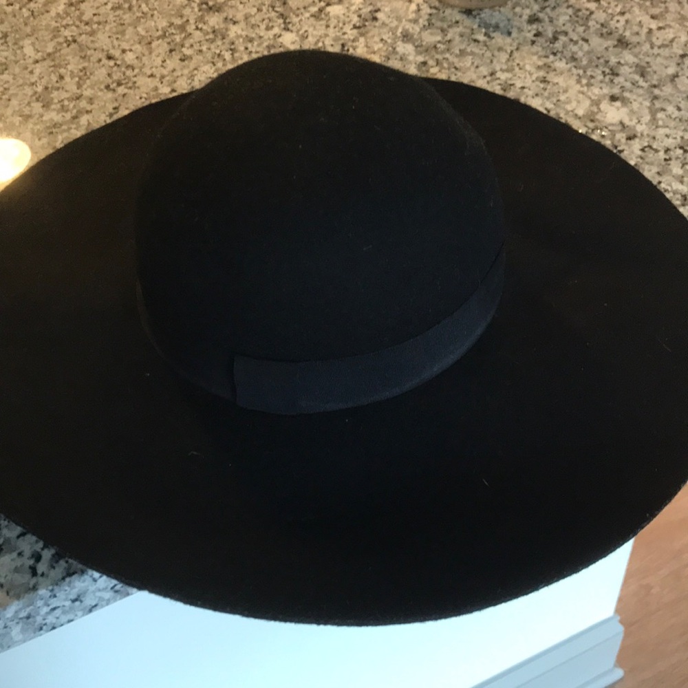 Black Floppy Hat